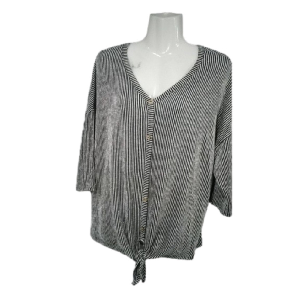 acemi black and grey striped knit tie front long-sleeve shirt size large